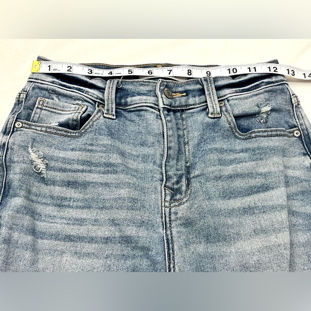 Eunina Light Blue Distressed Rocky High Rise Boyfriend Jeans Women’s Size 1 - Picture 9 of 16